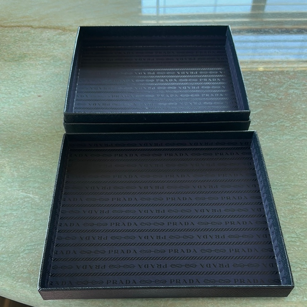 Prada Box - Picture 3 of 5